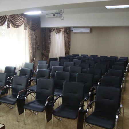 Voyage Hotel Almaty Luaran gambar