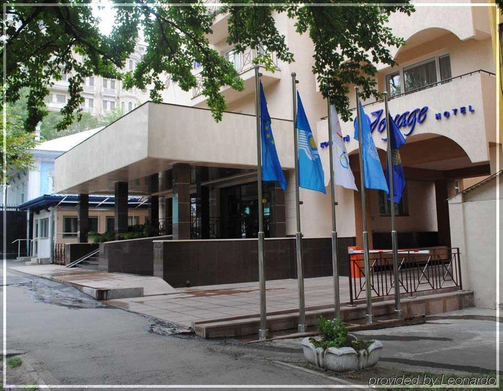 Voyage Hotel Almaty Luaran gambar