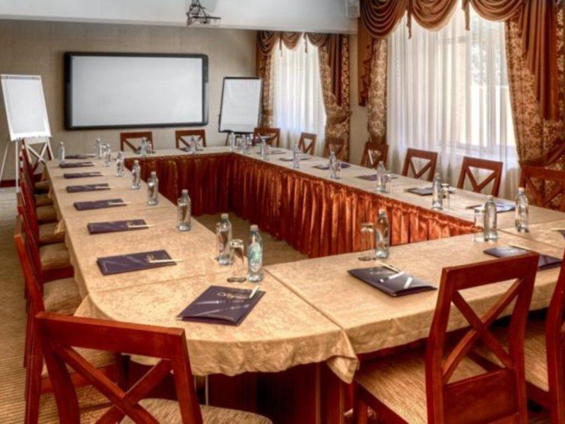 Voyage Hotel Almaty Luaran gambar